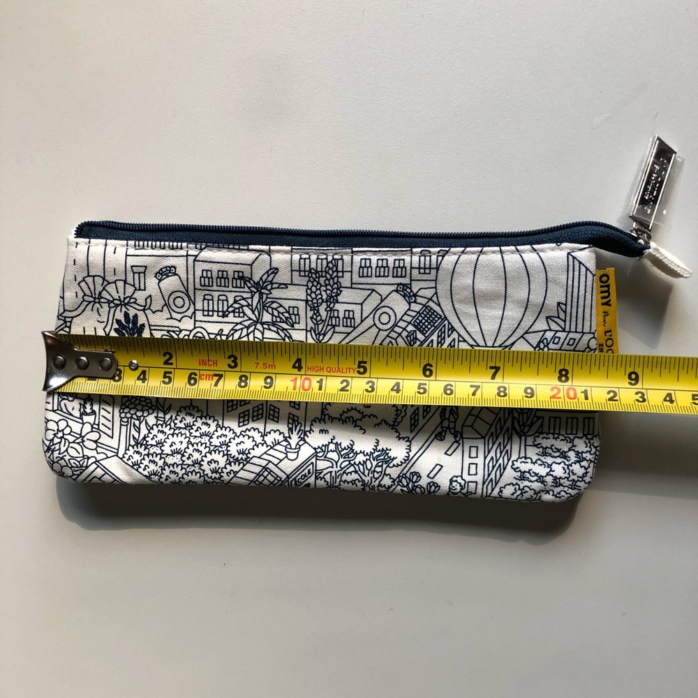 ❌SOLD❌✨2/$15 🆕 L'Occitane x OMY Cosmetic Bag - Picture 3 of 5